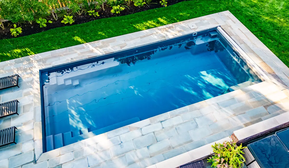 Pool Manufacturers: What’s the Difference?